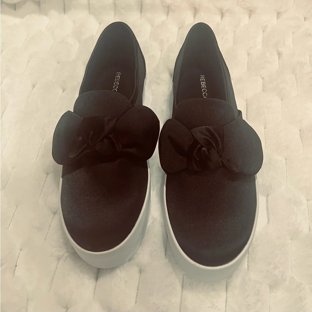 NEW Rebecca Minkoff Satin Black Bow Flats Sneaker, Size 5 - Picture 3 of 8